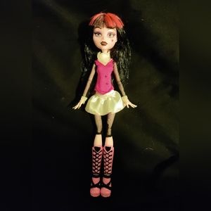 Mattel Monster High Original Draculaura Doll